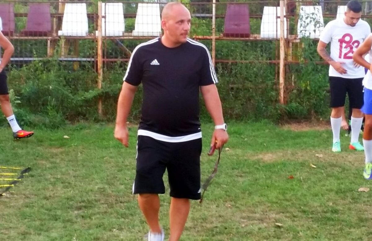EXCLUSIV VIDEO+FOTO Noul antrenor al Rapidului vorbește pentru prima dată despre duelul cu Steaua din L4: "O aștept ca pe pâinea caldă" » Ce spune despre conflictul cu fostul președinte și modul inedit prin care-și disciplinează elevii