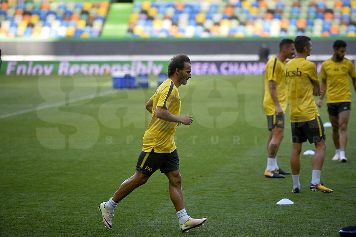 Sporting - FCSB // Corespondență din Portugalia VIDEO+FOTO » Dică nu e speriat de diferența de valoare față de portughezi: "Nu veneam aici dacă nu credeam în șansa noastră" + Care sunt șansele ca Teixeira să joace