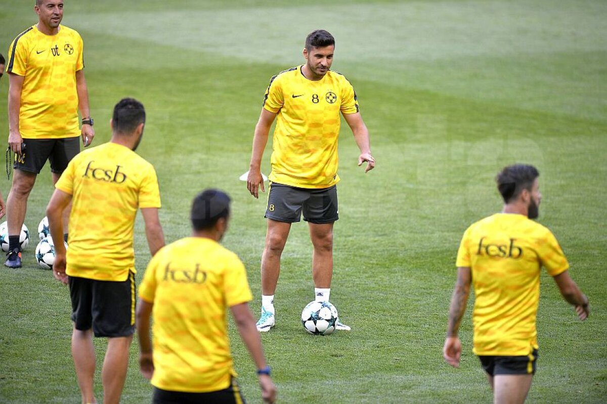 Sporting - FCSB // Corespondență din Portugalia VIDEO+FOTO » Dică nu e speriat de diferența de valoare față de portughezi: "Nu veneam aici dacă nu credeam în șansa noastră" + Care sunt șansele ca Teixeira să joace