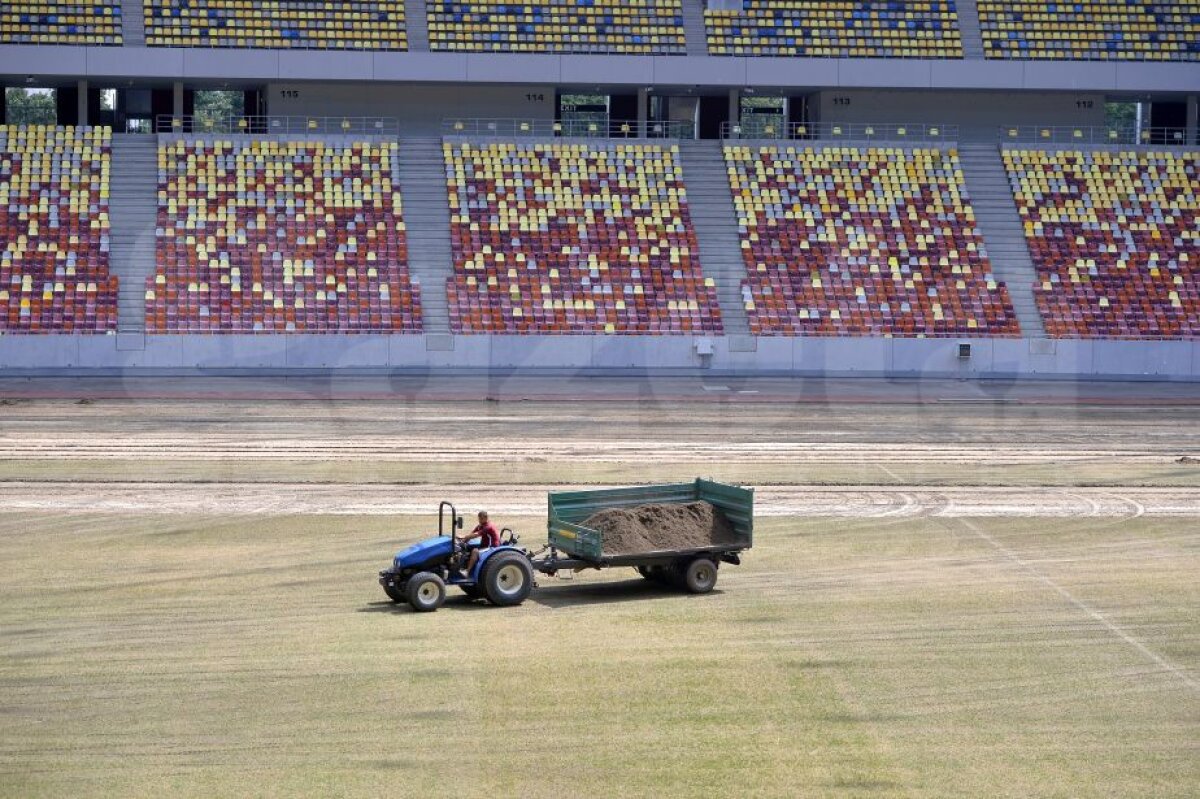 GALERIE FOTO A început înlocuirea gazonului de pe Arena Națională: "Va fi cel mai ieftin din istorie"