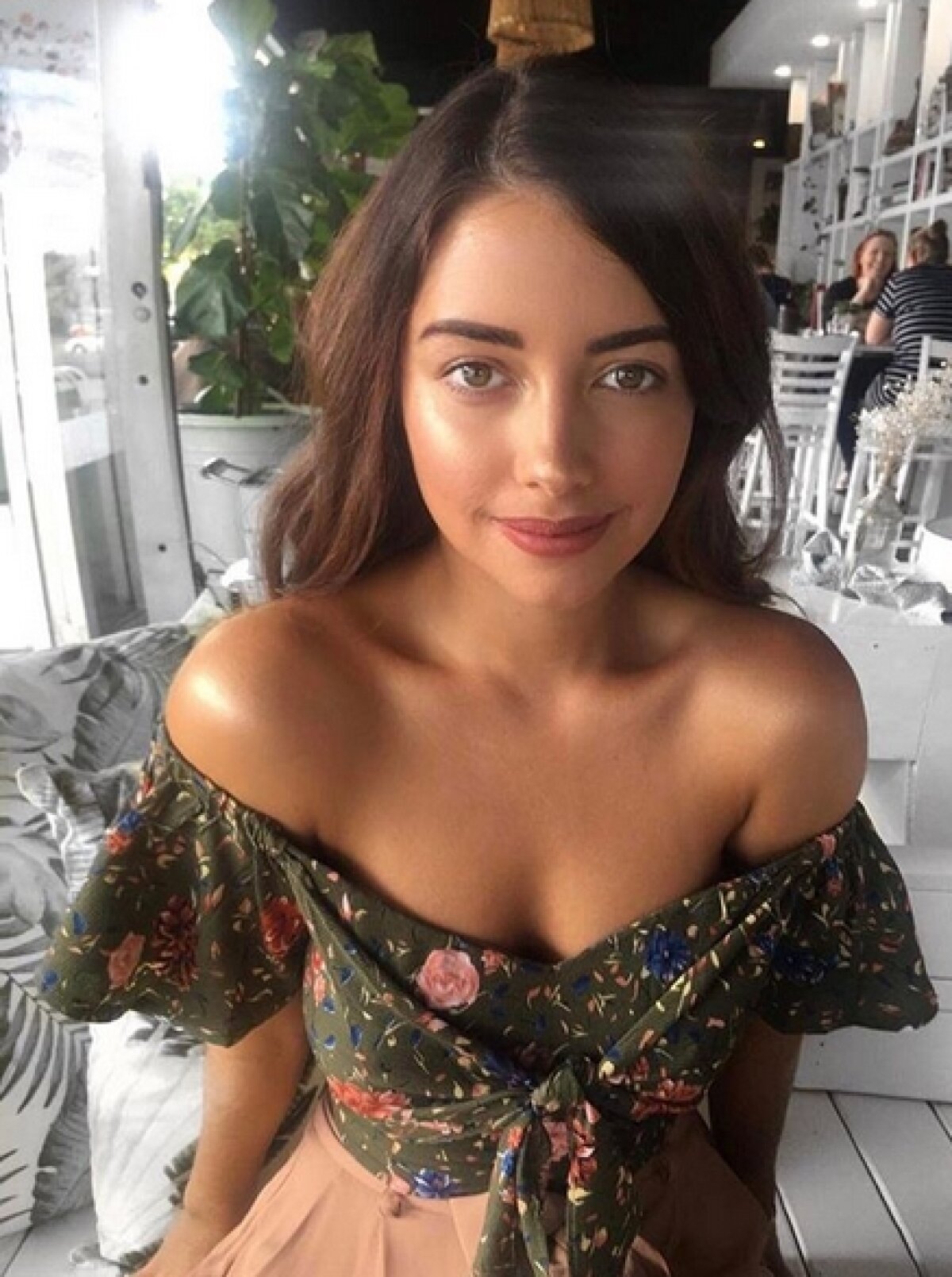 FOTO Majoretă de meserie » Apariții incendiare în revistele pentru bărbați