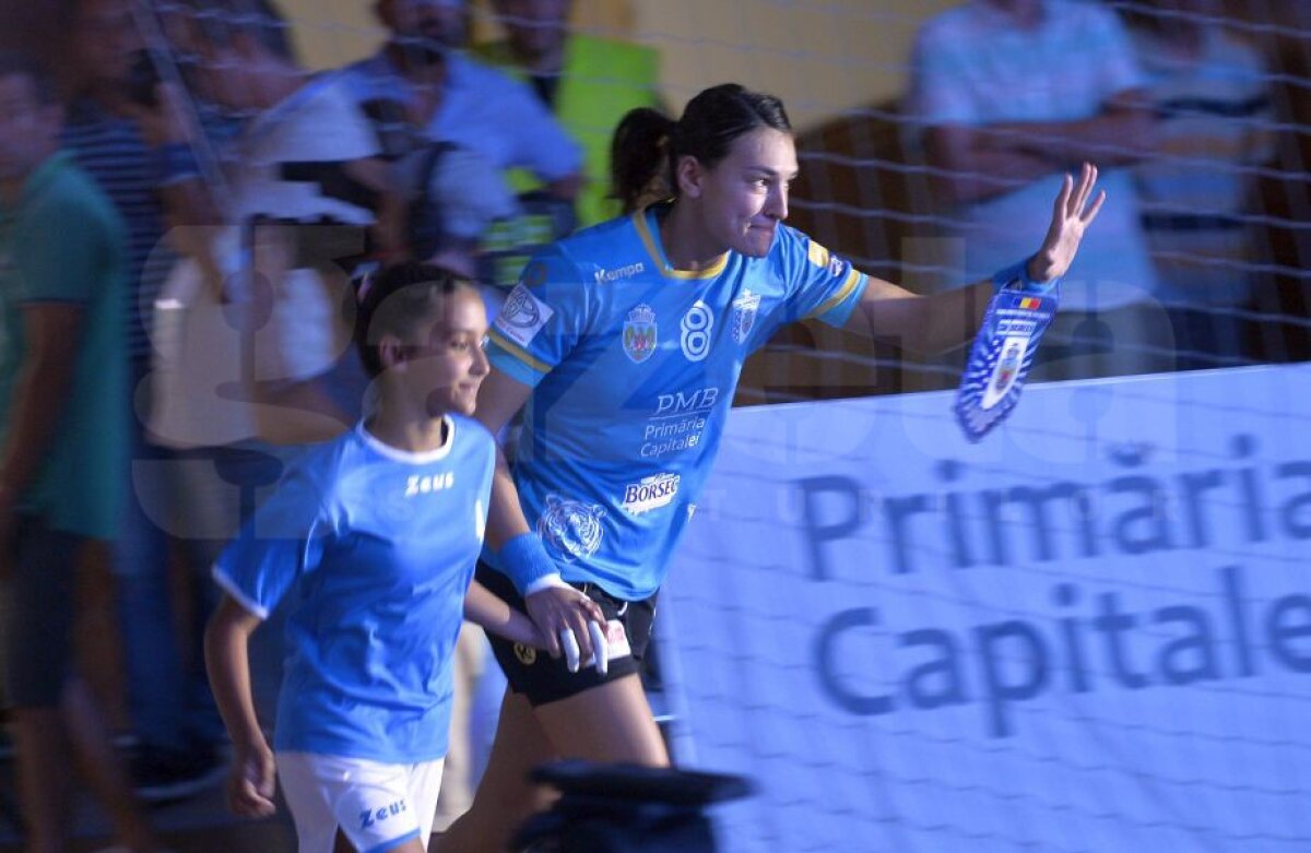 FOTO CSM București a remizat cu Rostov, 25-25, la prima apariție în echipă a Cristinei Neagu