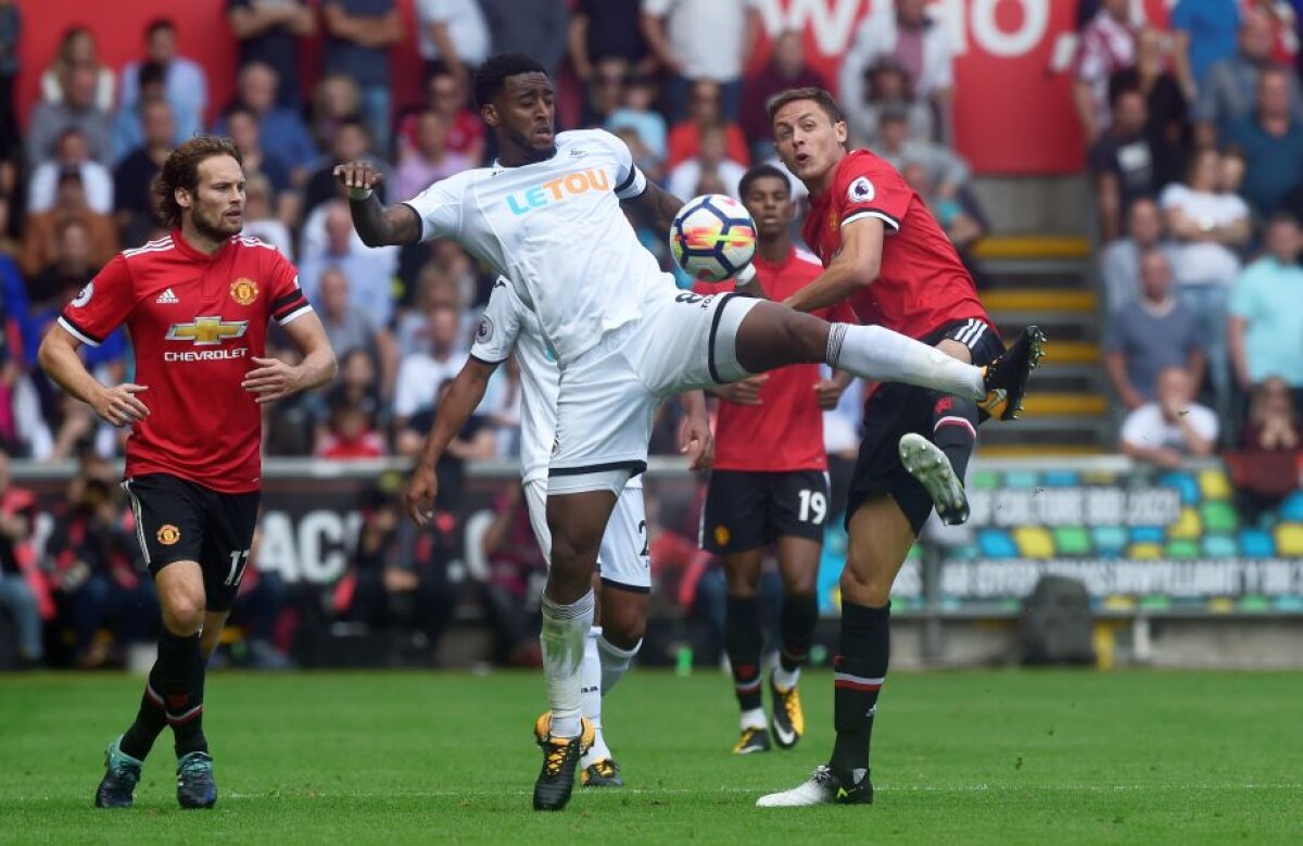 GALERIE FOTO + VIDEO Manchester United s-a dezlănțuit pe terenul lui Swansea, 4-0 » "Diavolii" au marcat trei goluri în patru minute 