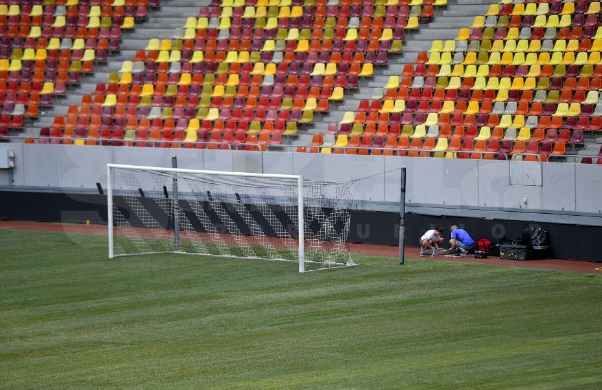 GALERIE FOTO FCSB - Sporting // Rezistă? Imagini cu noul gazon montat pe Arena Națională