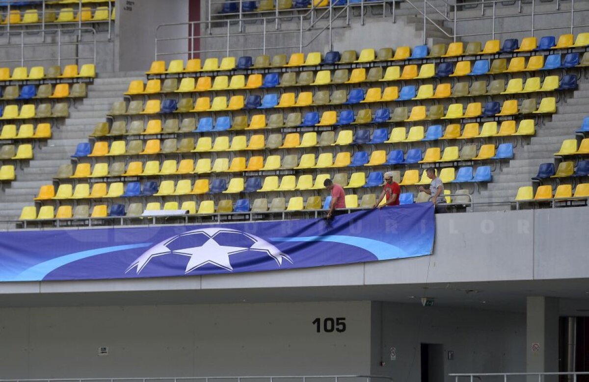 GALERIE FOTO FCSB - Sporting // Rezistă? Imagini cu noul gazon montat pe Arena Națională