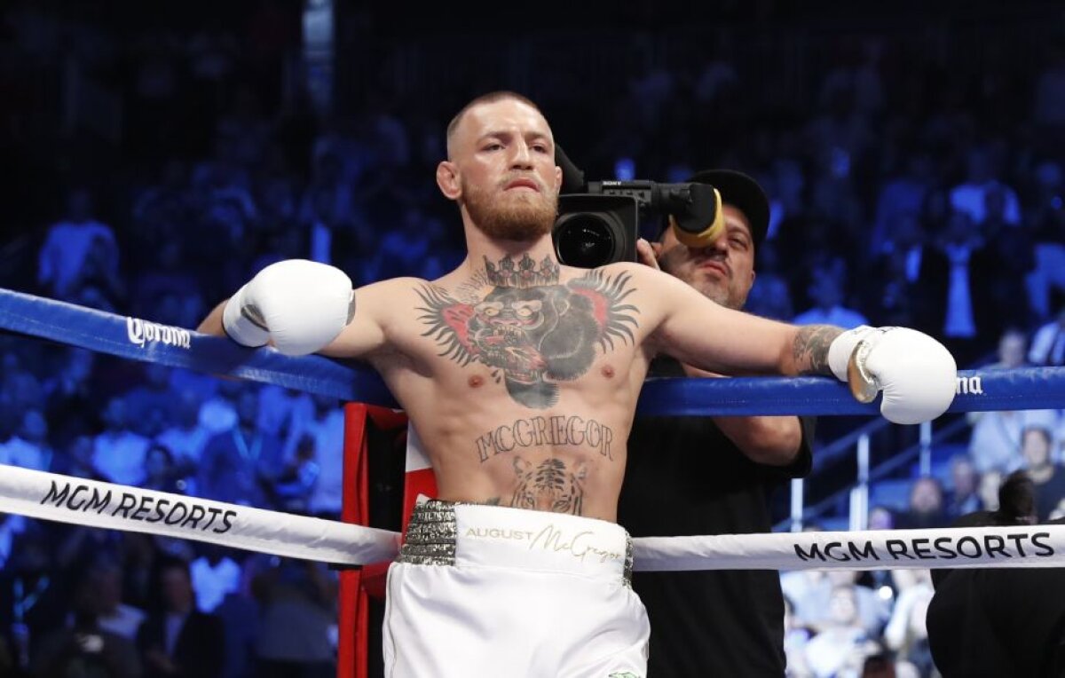 MAYWEATHER VS. MCGREGOR. Mult circ, mulți bani, box mai puțin » Mayweather obține a 50-a victorie, după ce arbitrul a oprit meciul cu McGregor în runda a zecea