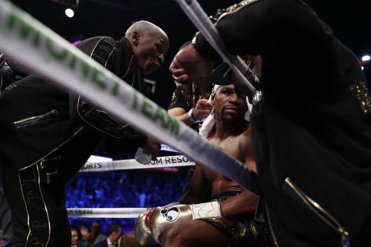MAYWEATHER VS. MCGREGOR. Mult circ, mulți bani, box mai puțin » Mayweather obține a 50-a victorie, după ce arbitrul a oprit meciul cu McGregor în runda a zecea