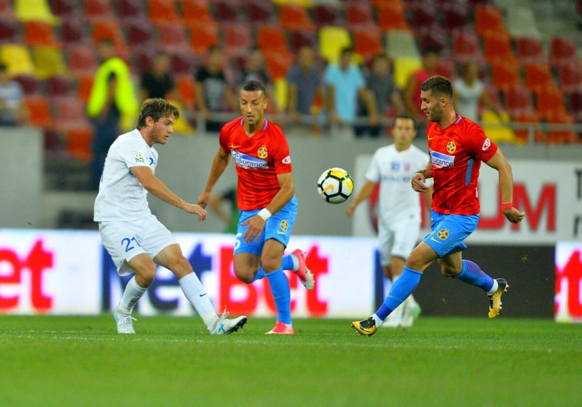 VIDEO+FOTO FCSB câștigă la pas partida cu FC Botoșani, scor 2-0, și se apropie de CFR Cluj