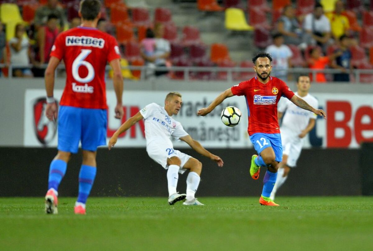 VIDEO+FOTO FCSB câștigă la pas partida cu FC Botoșani, scor 2-0, și se apropie de CFR Cluj