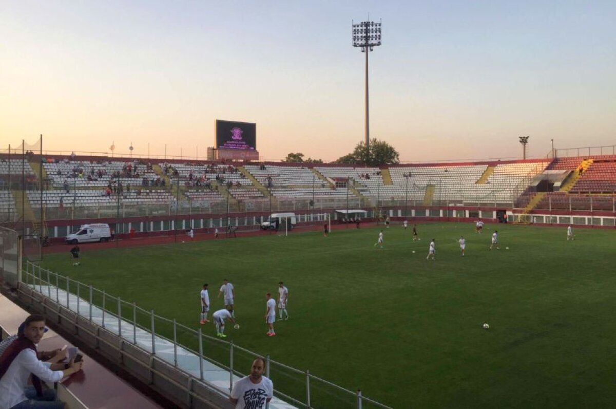 VIDEO+FOTO » 7000 de oameni pe Giulești! Rapid e primul lider al Ligii a 4-a: victorie cu două cifre la debut