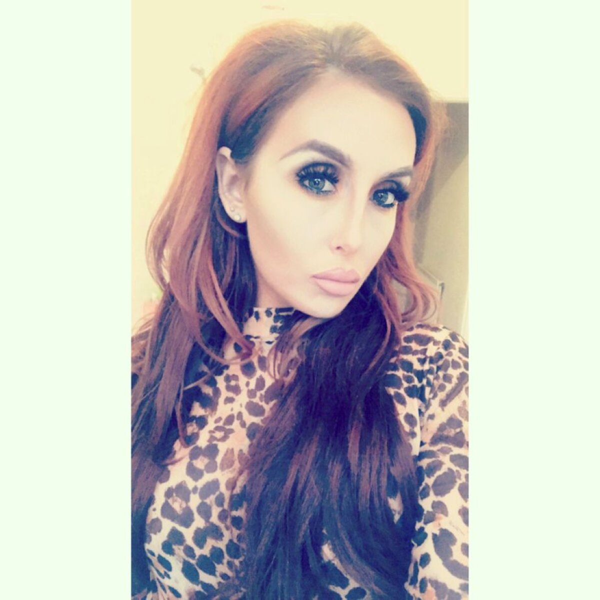 GALERIE FOTO Imagini fierbinți cu femeia lângă care a fost pozat Wayne Rooney: "Îmi admira sânii"