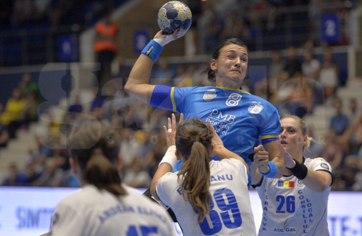 FOTO Fără rivale » CSM București a distrus-o pe SCM Craiova în Supercupa României, la primul meci oficial al Cristinei Neagu