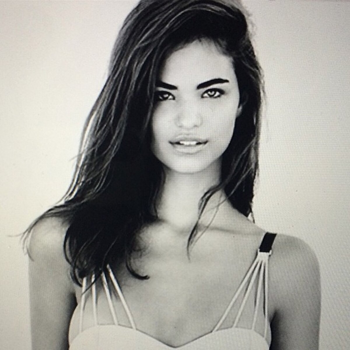 FOTO E incendiară! Ea va fi pe coperta Sports Illustrated în 2018