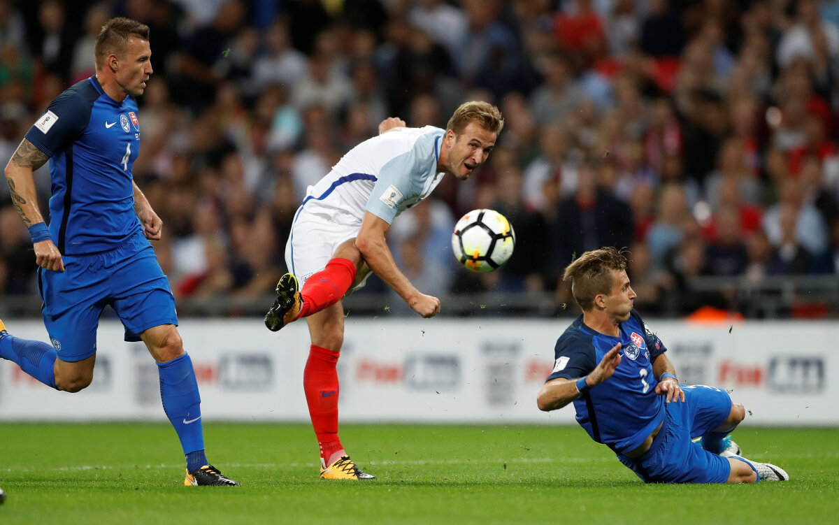 VIDEO+FOTO » Nemec n-a putut s-o învingă pe Anglia + Polonia şi Danemarca au învins în meciurile din grupa noastră