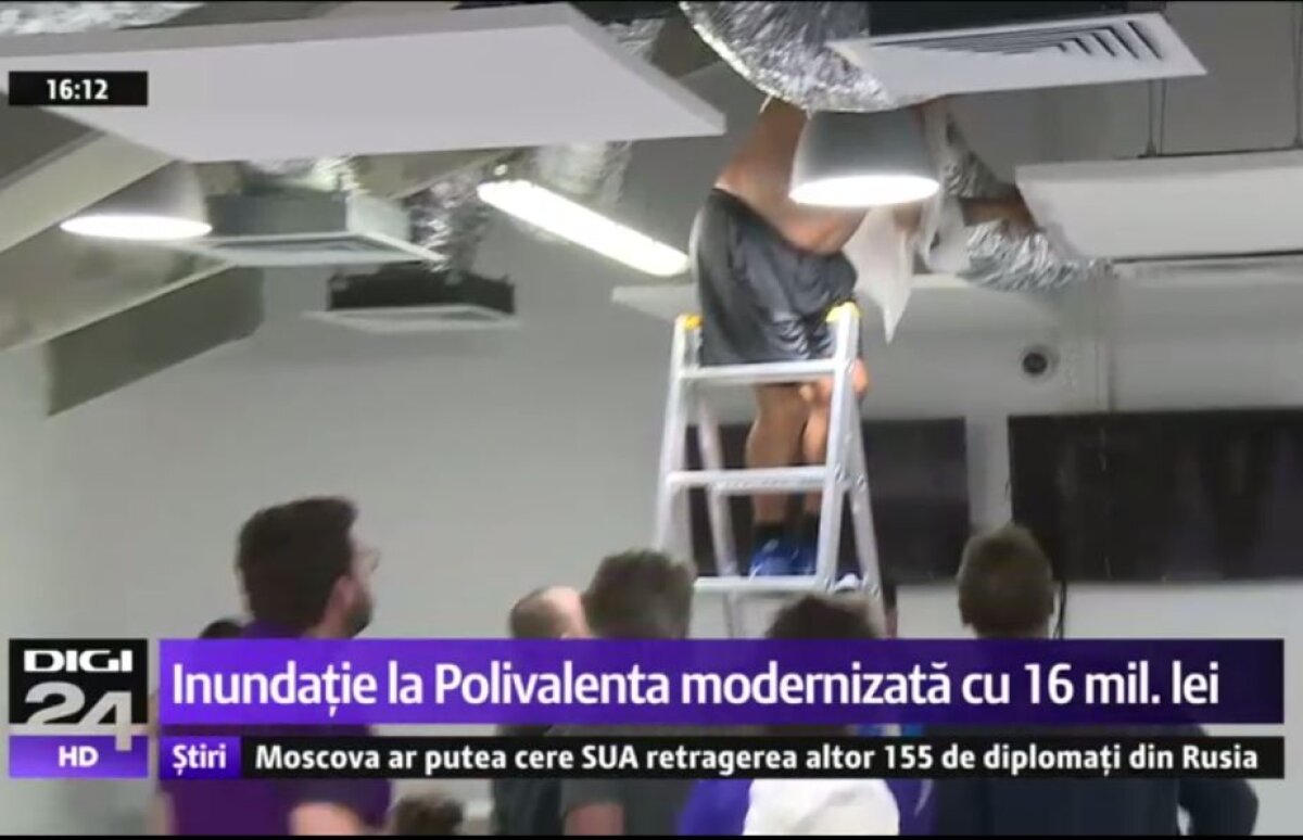 GALERIE FOTO Momente jenante: tricourile personalizate Eurobasket, folosite pe post de mop la sala de milioane de euro de la Cluj