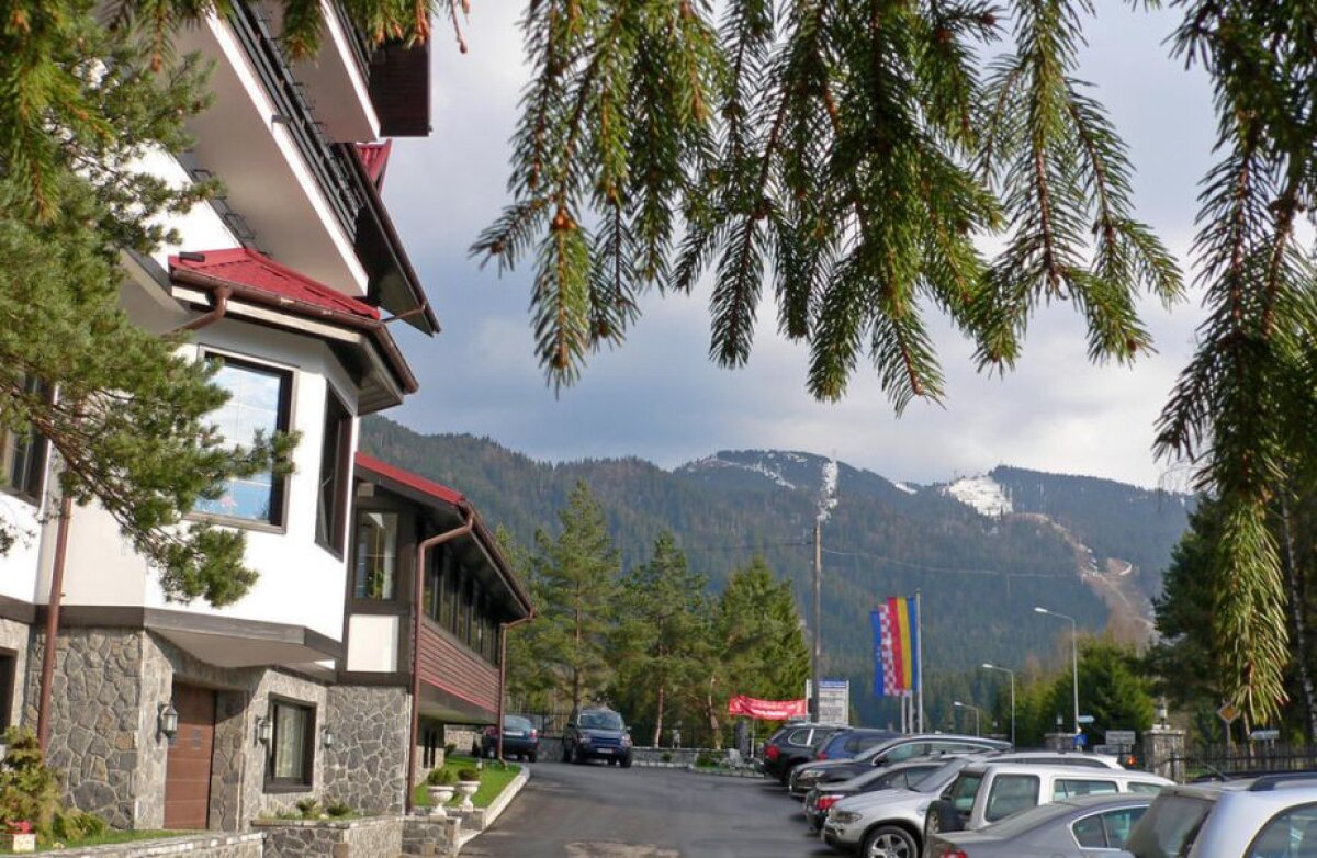 GALERIE FOTO Iată cum arată pensiunea din Poiana Brașov pe care Simona Halep ar fi dat 2 milioane de euro 