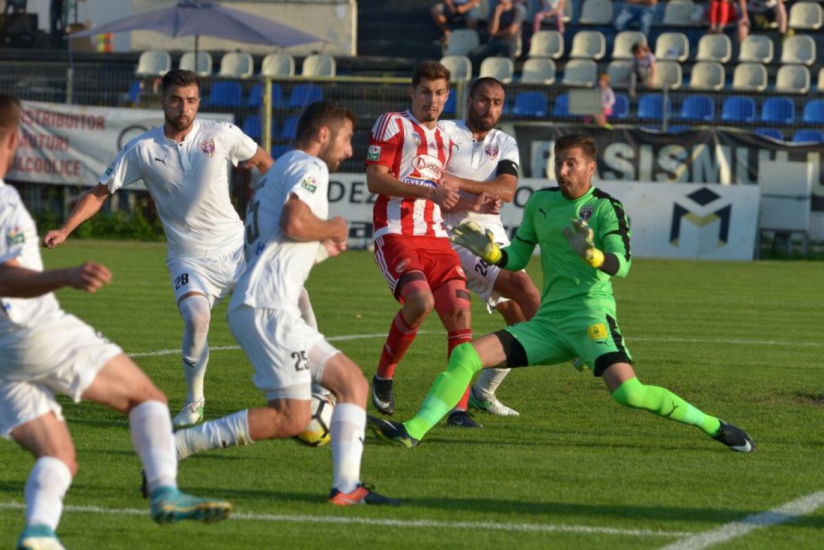 VIDEO+FOTO FC Voluntari învinge Sepsi, scor 3-0 » Tudorie a reușit primul hattrick al acestui sezon!