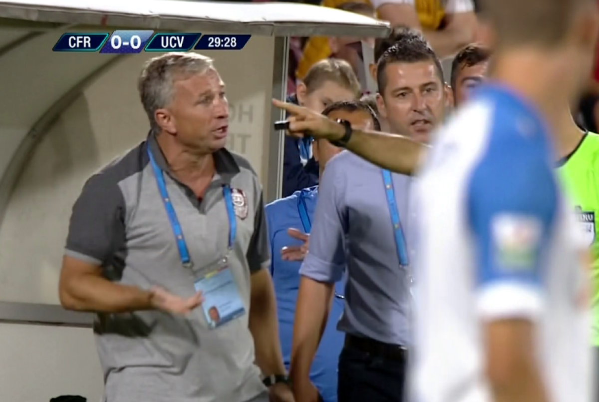 FOTO Dan Petrescu a fost trimis în tribune la meciul cu CSU Craiova după doar 30 de minute de joc! 