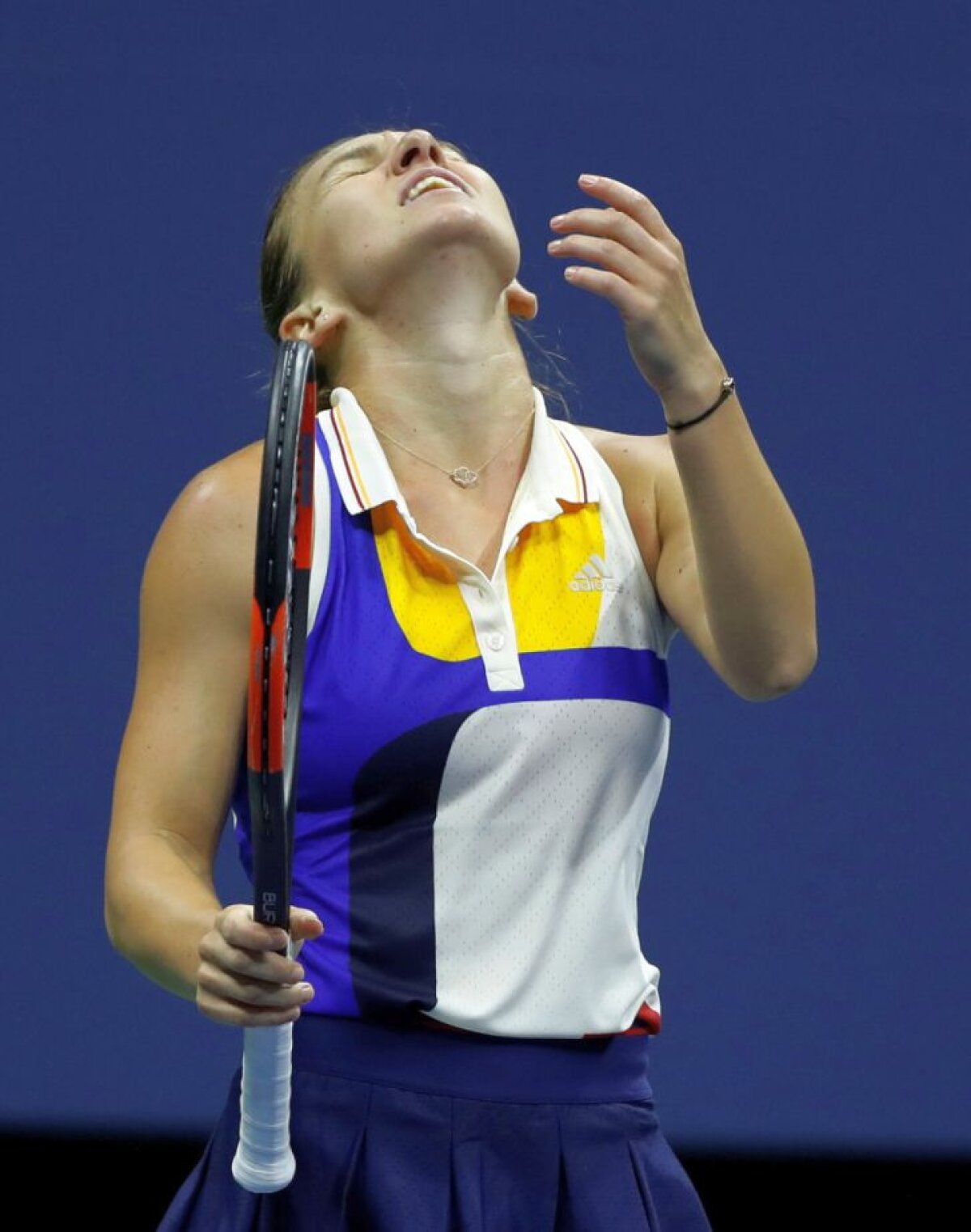 FOTO Pharrell + Halep, mai tari ca Șarapova » Premiul obținut de Simona cu "sorcova tricoloră" :)