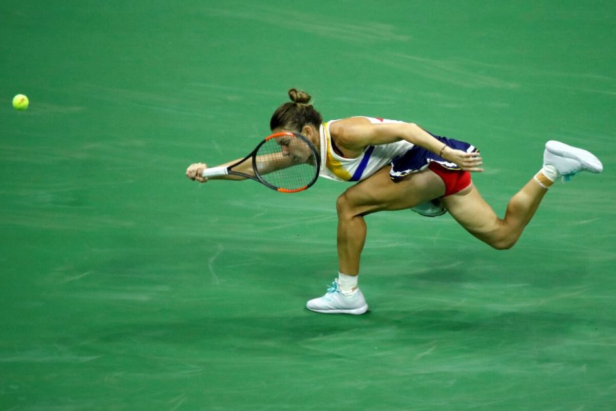 FOTO Pharrell + Halep, mai tari ca Șarapova » Premiul obținut de Simona cu "sorcova tricoloră" :)