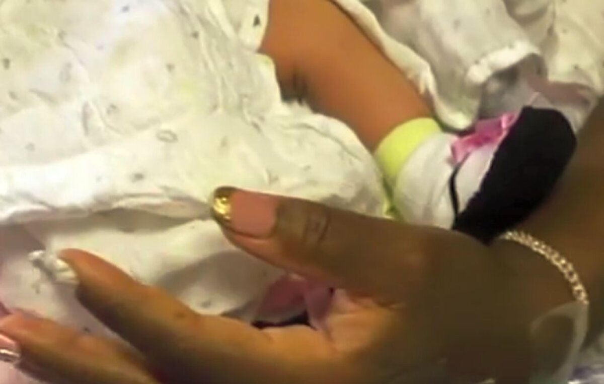 VIDEO+FOTO Serena Williams își prezintă fiica în vârstă de 2 săptămâni » I-a făcut deja cont pe Instagram :)