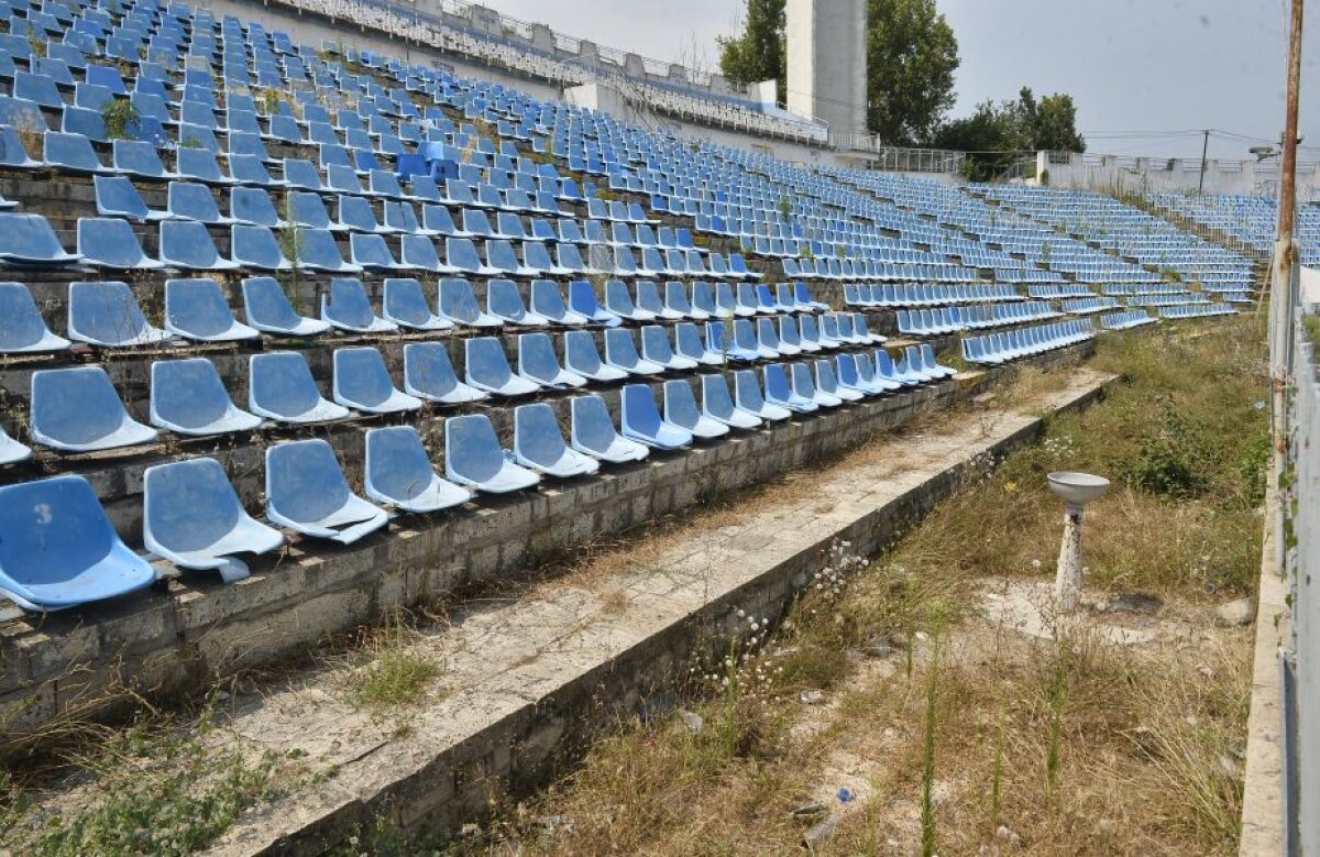 FOTO » Arena "vampirilor albaștri", de pe care granzii din Capitală plecau cu coada între picioare, a devenit un stadion-fantomă