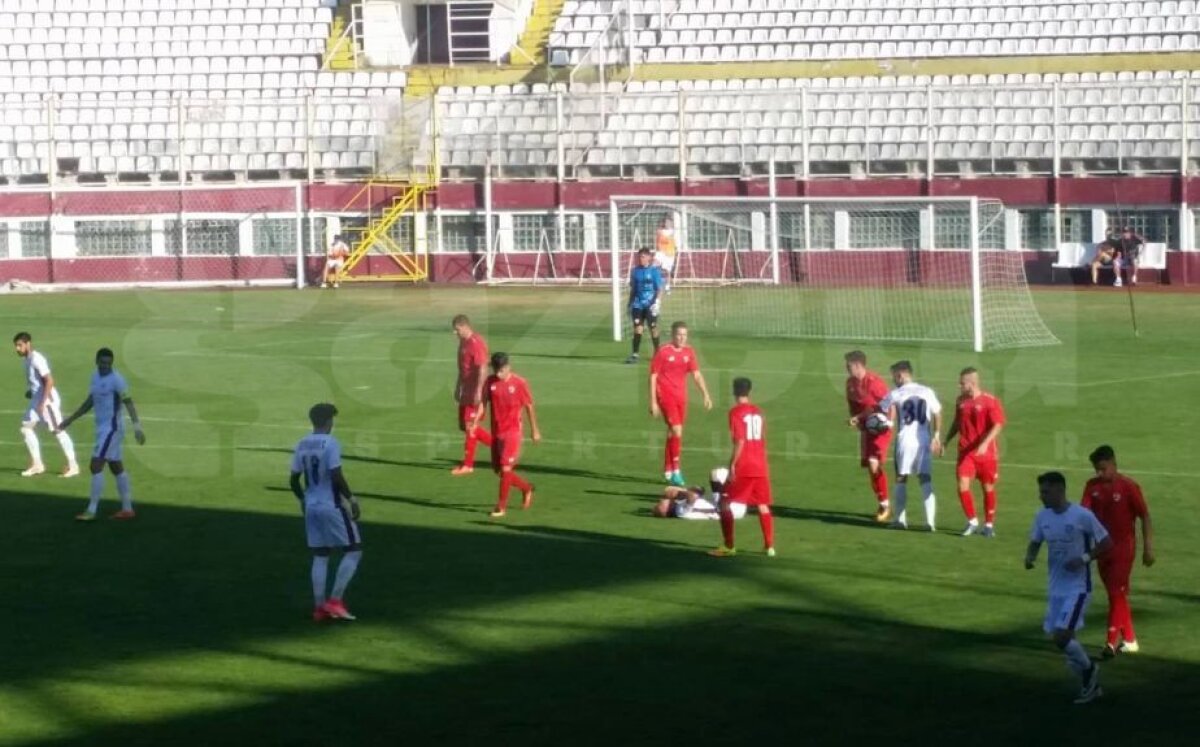 FOTO + VIDEO În fața a 5.000 de suporteri, Rapid a câștigat derby-ul cu Dinamo din Liga a 4-a, 2-0