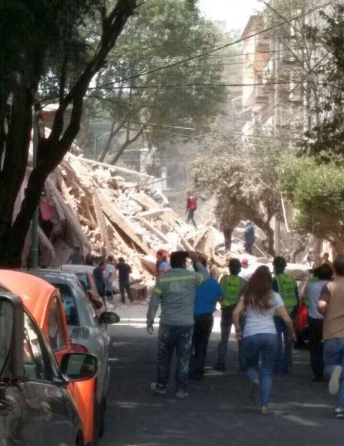 VIDEO Cutremur devastator în Mexic! Cel puțin 248 de morți în seismul de 7,1 grade! A fost afectat și miticul stadion ”Azteca” 