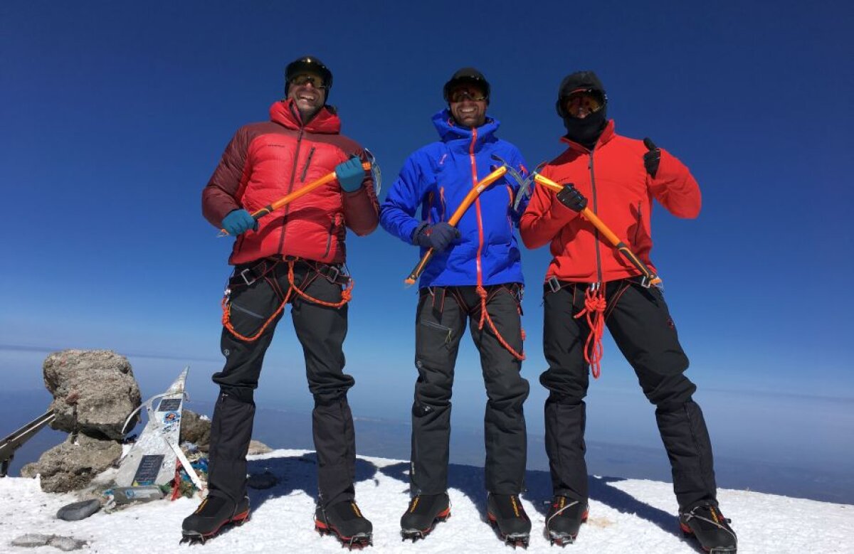 FOTO Salt pe acoperişul Europei » Trei constănțeni au cucerit Elbrus, urmează Kilimanjaro!