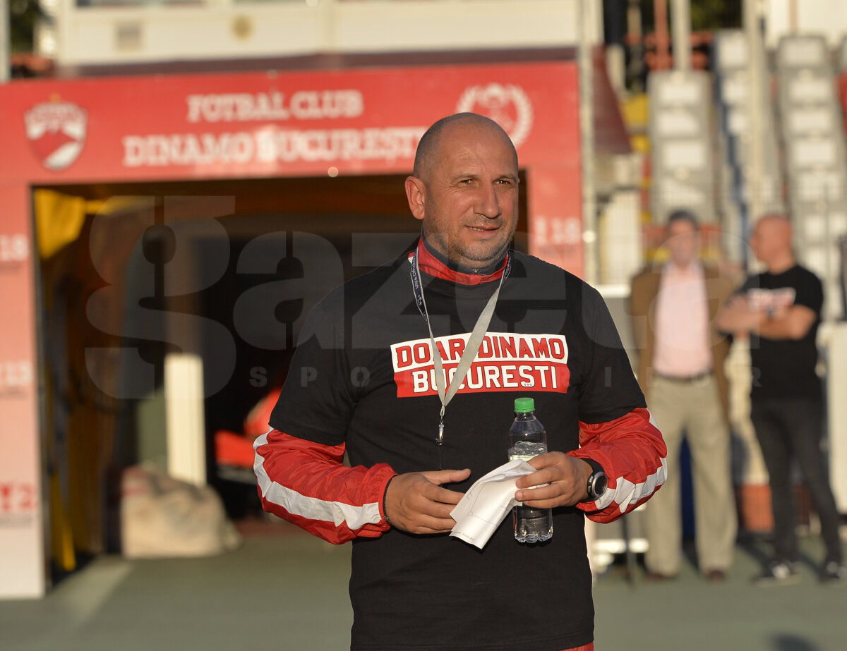 VIDEO + FOTO Vasile Miriuță, emoționat la prima conferință la Dinamo: "Doar când mi s-au născut băiatul și fetița m-am bucurat atât de mult" » Cadoul pe care i l-au făcut fanii