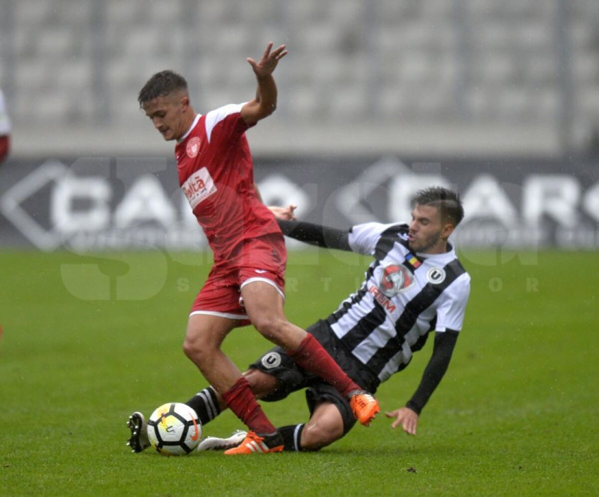 FOTO Adrian Falub a revenit cu victorie pe banca lui U Cluj » George Florescu era să se bată cu un adversar, apoi s-a certat cu antrenorul