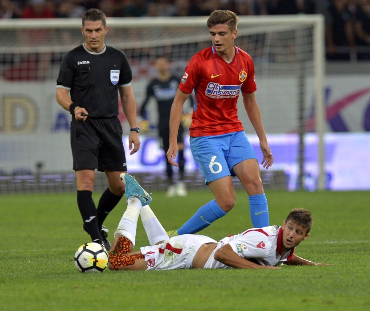 FOTO + VIDEO FCSB câștigă la limită derby-ul cu Dinamo, 1-0, și se apropie la un punct de CFR 