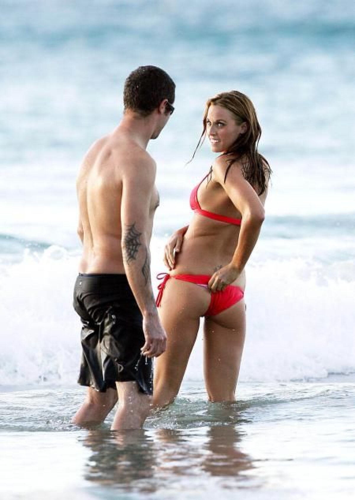 FOTO O vedetă Playboy își explică pasiunea pentru înot: "În apă, ei nu te pot vedea plângând"