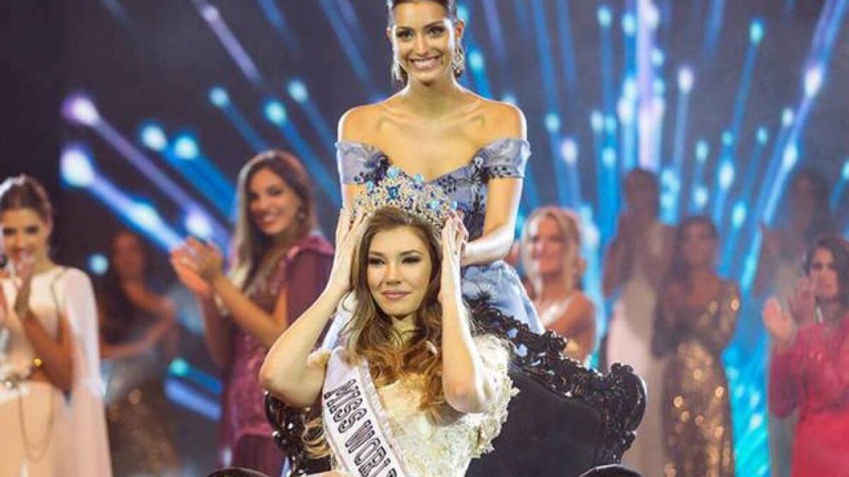 FOTO Miss campioană la atletism și înot » Noua Miss World are multe calități sportive