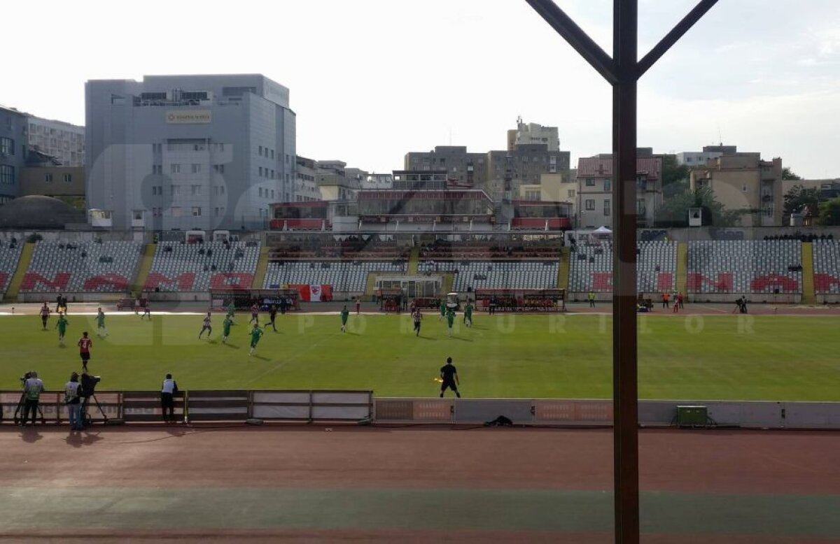 GALERIE FOTO + VIDEO Dinamo, cea mai slabă asistență din ultimii 5 ani! Câți fani au venit la meciul cu Chiajna