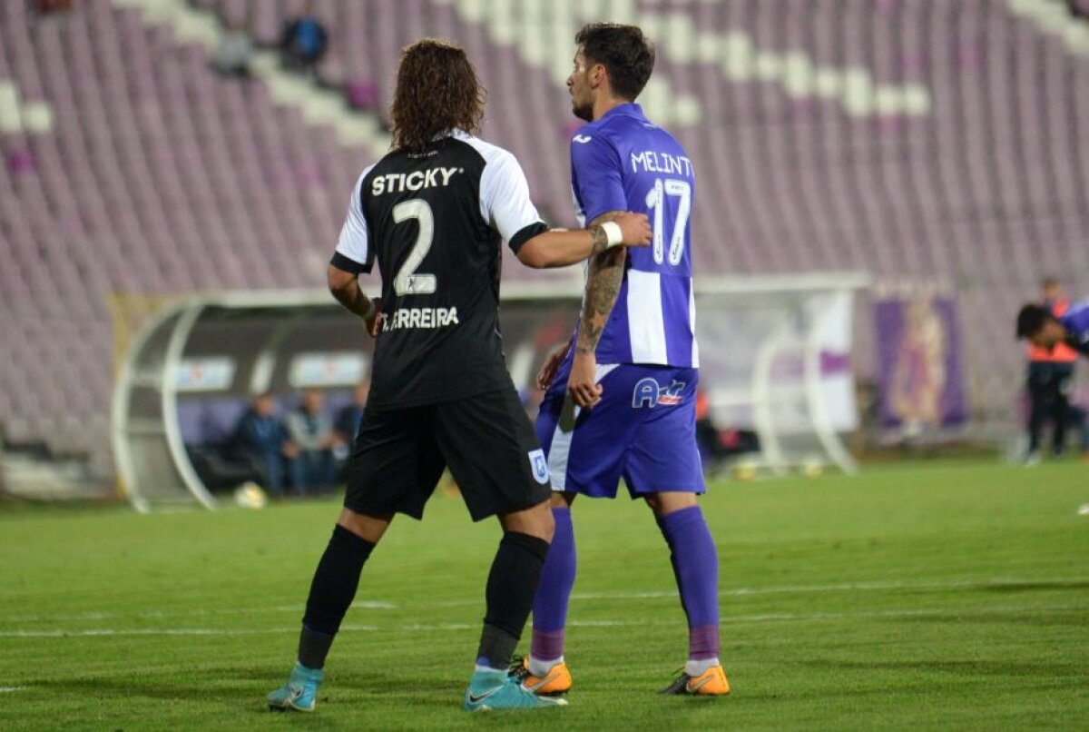 VIDEO+FOTO » Craiova câștigă cu Timișoara, 2-0, și se apropie de liderul CFR Cluj! Băluță a participat la ambele reușite ale oltenilor