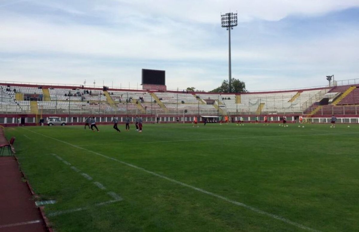 VIDEO + FOTO 3 goluri în ineditul AFC Rapid - Academia Rapid » Pancu a ieșit accidentat: "O tristețe de meci. Să rămână o echipă și la noi, și la Steaua, și la Dinamo!"