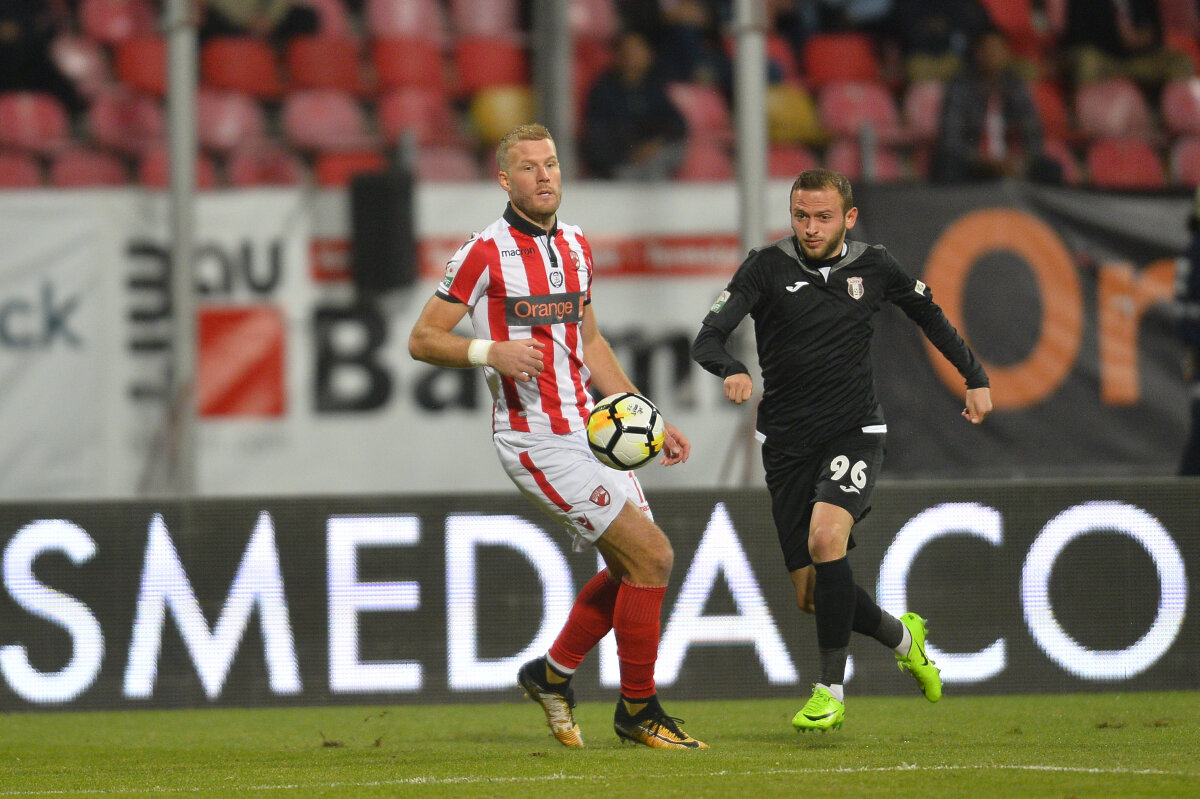 FOTO + VIDEO Continuă criza » Dinamo a remizat cu Astra, 1-1, și e în afara play-off-ului la finalul turului