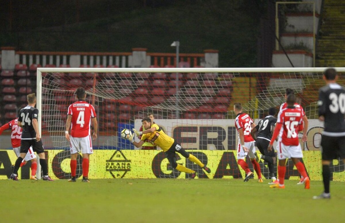 FOTO + VIDEO Continuă criza » Dinamo a remizat cu Astra, 1-1, și e în afara play-off-ului la finalul turului