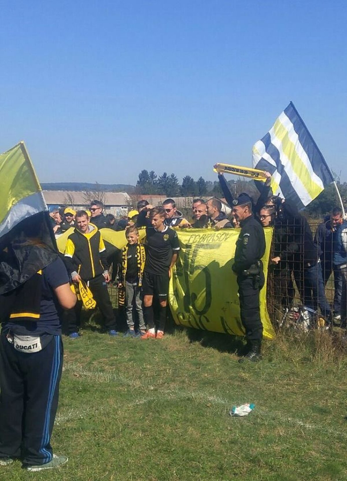 FOTO A jucat împotriva lui Inter, iar acum e erou pentru suporterii lui FC Brașov: "Suntem mândri"