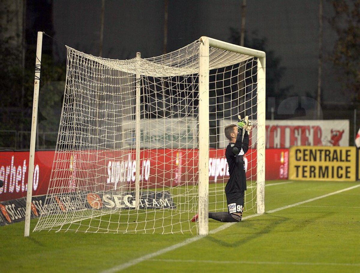 FOTO+VIDEO FCSB, victorie facilă cu Sepsi, 4-0 » Roș-albaștrii au primit două penalty-uri, iar Sepsi a dat un autogol 
