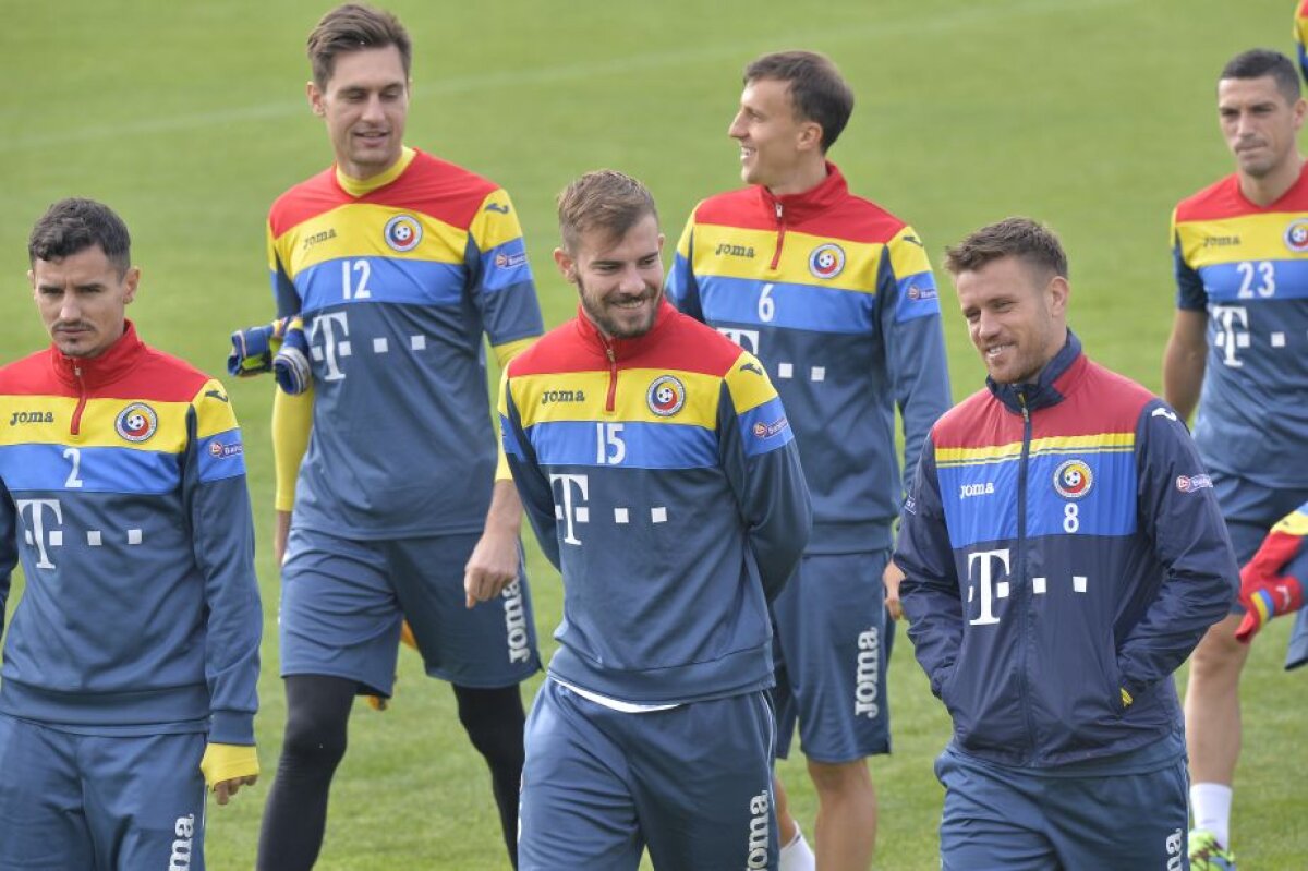 GALERIE FOTO O altfel de națională » Imagini grăitoare despre atmosfera creată de Contra în cantonamentul României