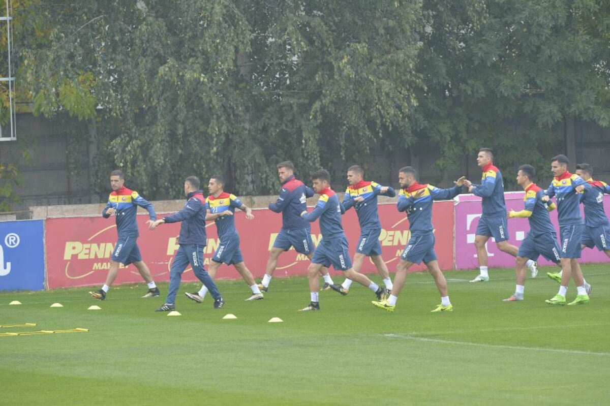 GALERIE FOTO O altfel de națională » Imagini grăitoare despre atmosfera creată de Contra în cantonamentul României