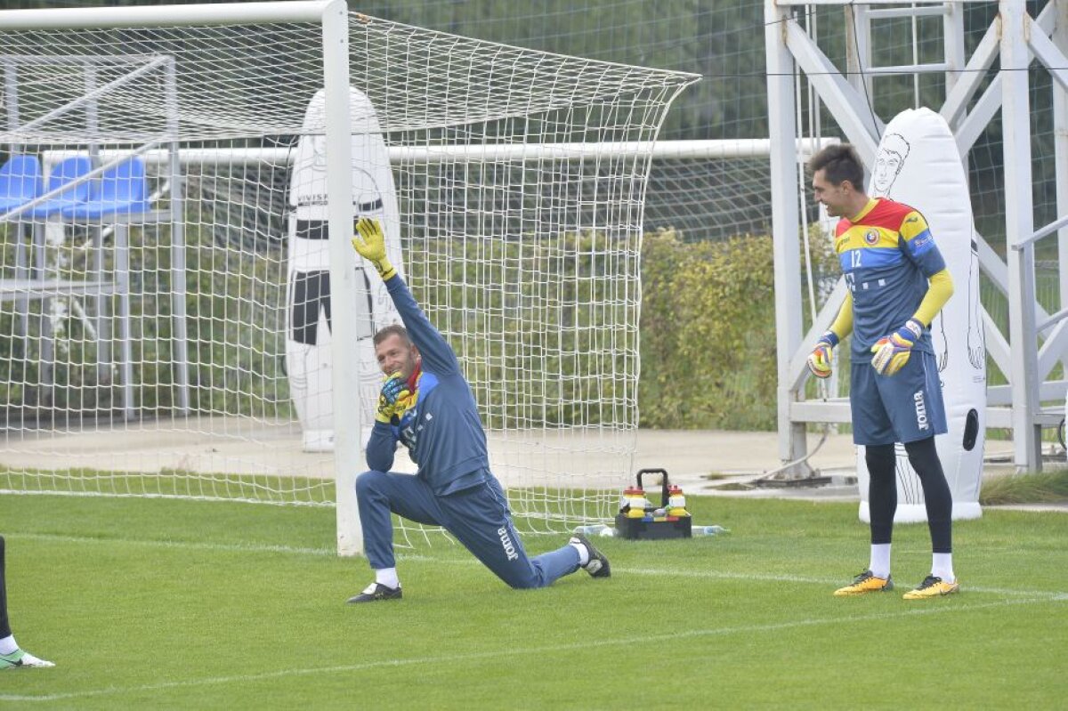 GALERIE FOTO O altfel de națională » Imagini grăitoare despre atmosfera creată de Contra în cantonamentul României