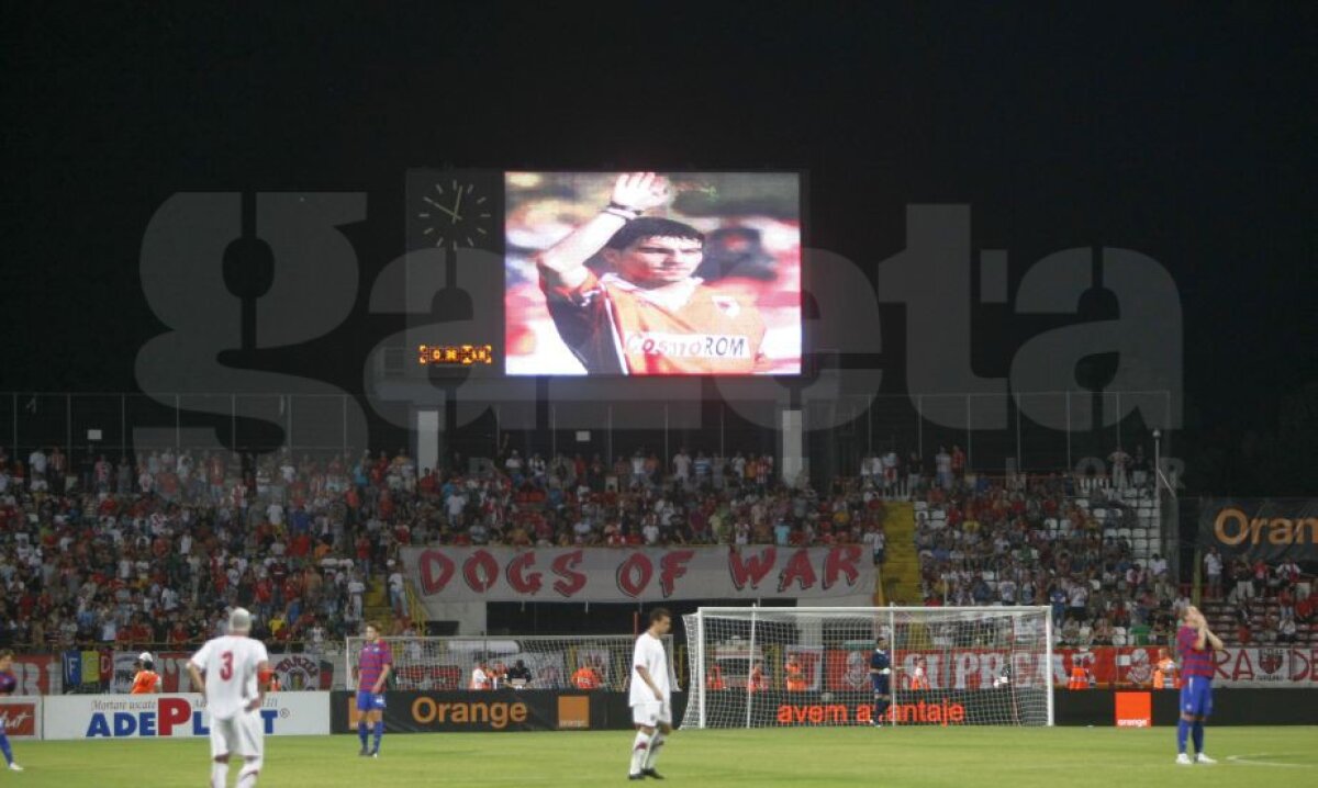 GALERIE FOTO "Hai să le arătăm ăstora ce înseamnă Dinamo!" » 17 ani de la decesul lui Hîldan. Fanii lui Dinamo îl vor comemora azi pe "Unicul Căpitan"