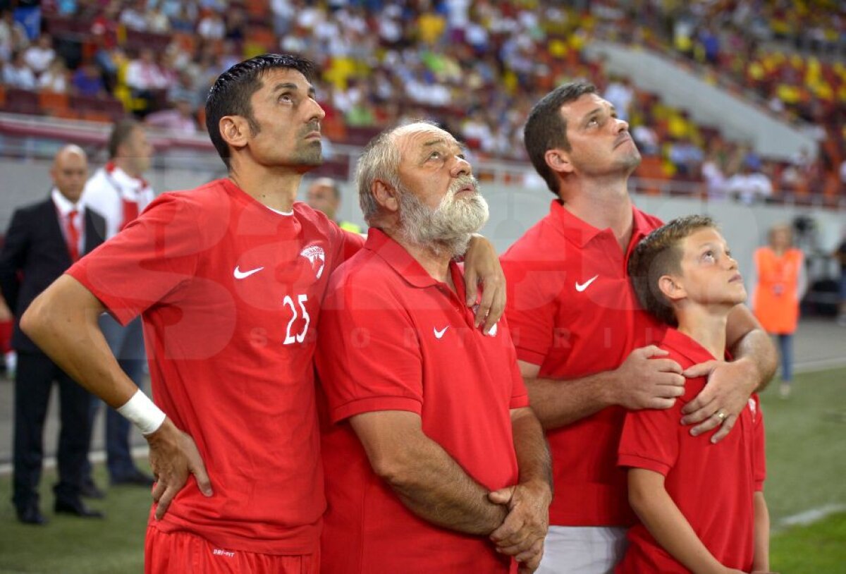 GALERIE FOTO "Hai să le arătăm ăstora ce înseamnă Dinamo!" » 17 ani de la decesul lui Hîldan. Fanii lui Dinamo îl vor comemora azi pe "Unicul Căpitan"