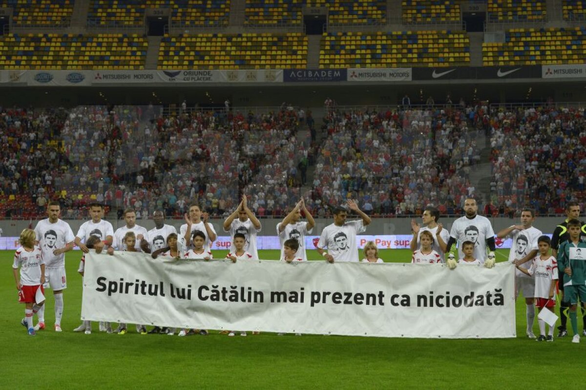 GALERIE FOTO "Hai să le arătăm ăstora ce înseamnă Dinamo!" » 17 ani de la decesul lui Hîldan. Fanii lui Dinamo îl vor comemora azi pe "Unicul Căpitan"