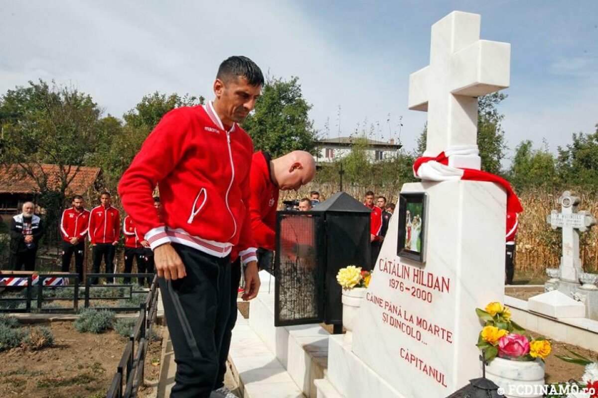 FOTO Dinamoviștii au comemorat 17 ani de la moartea lui Hîldan! Miriuță și jucătorii s-au întâlnit la cimitir cu tatăl "Unicului căpitan"