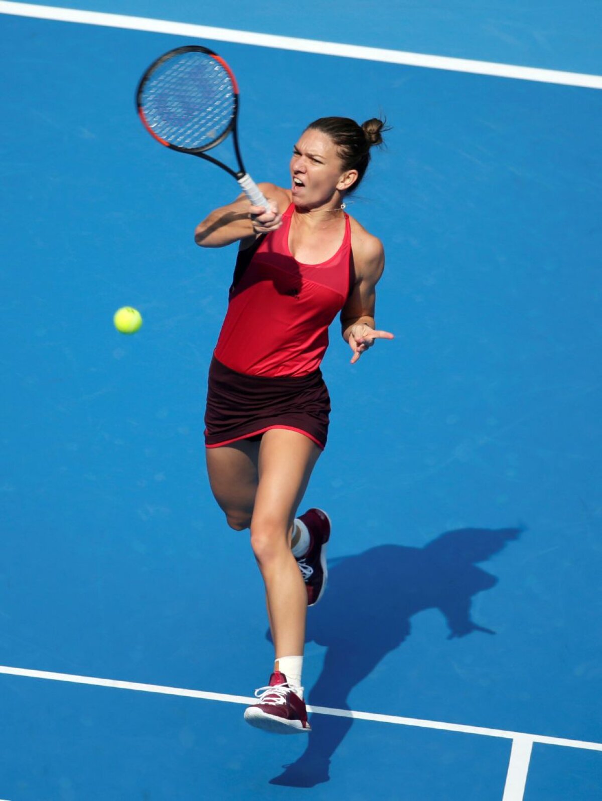 VIDEO Revanșa perfectă! Halep nu i-a dat nicio șansă Dariei Kasatkina și s-a calificat în premieră în semifinalele de la Beijing