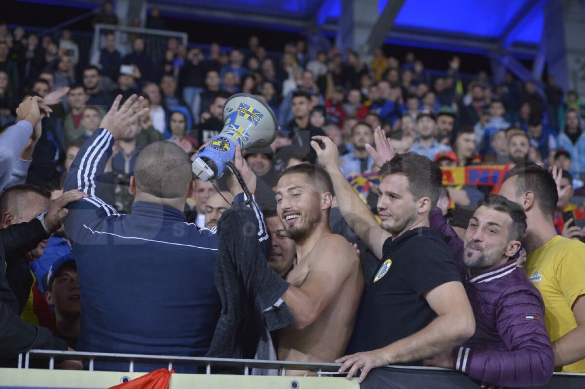 FOTO Ce nu s-a văzut la TV! Grozav, șef de galerie după meci + ce s-a întâmplat cu Hoban, Budescu și Contra 